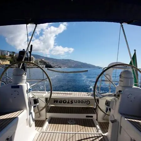 Charming Boat In With Sea View