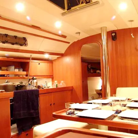 Charming Boat In With Sea View * Φουνκάλ