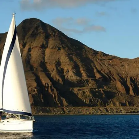 Σπίτι διακοπών Charming Boat In With Sea View