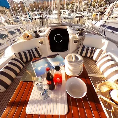 Σπίτι διακοπών Charming Boat In With Sea View *